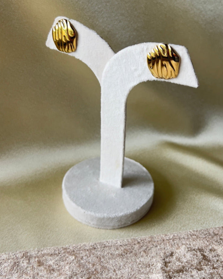 Dune Round Studs
