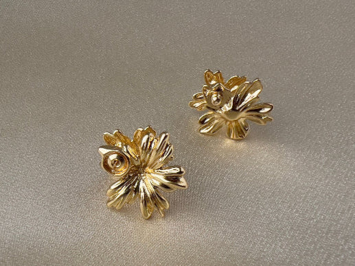 Flora Flip Earring