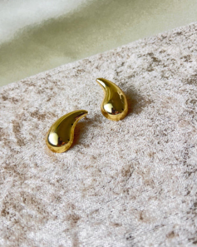 Classic Teardrop Earring