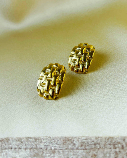 Belted Statement Stud