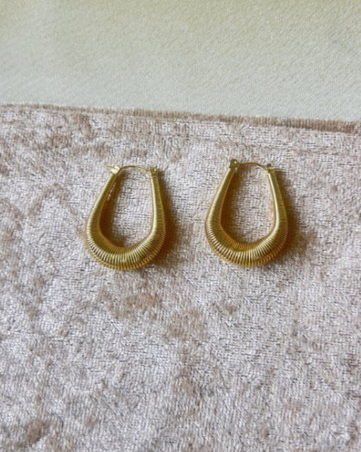 C' Link Hoops